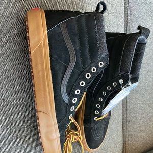 Vans Sk8-Hi Mte Suede Sneakers black Size 12 Men.